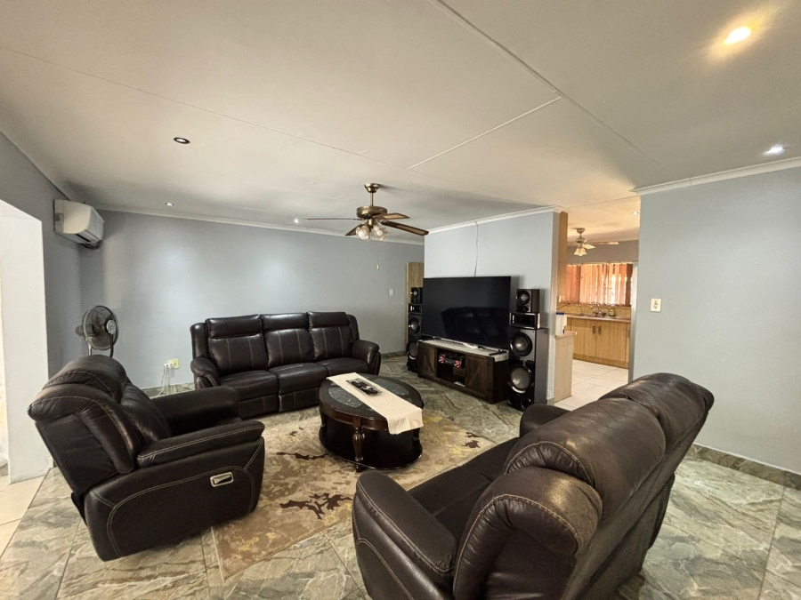 3 Bedroom Property for Sale in Parys Free State